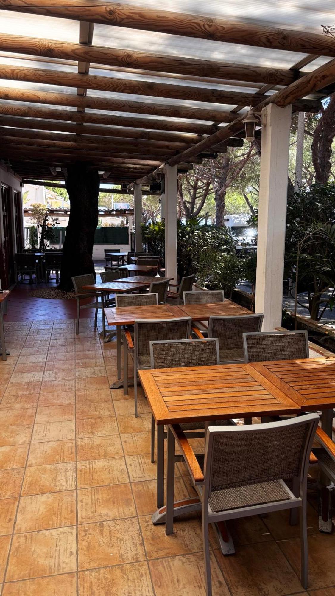 Hotel La Bastide Le Lavandou Exteriör bild