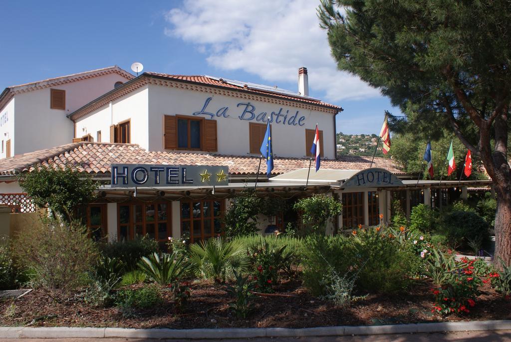 Hotel La Bastide Le Lavandou Exteriör bild