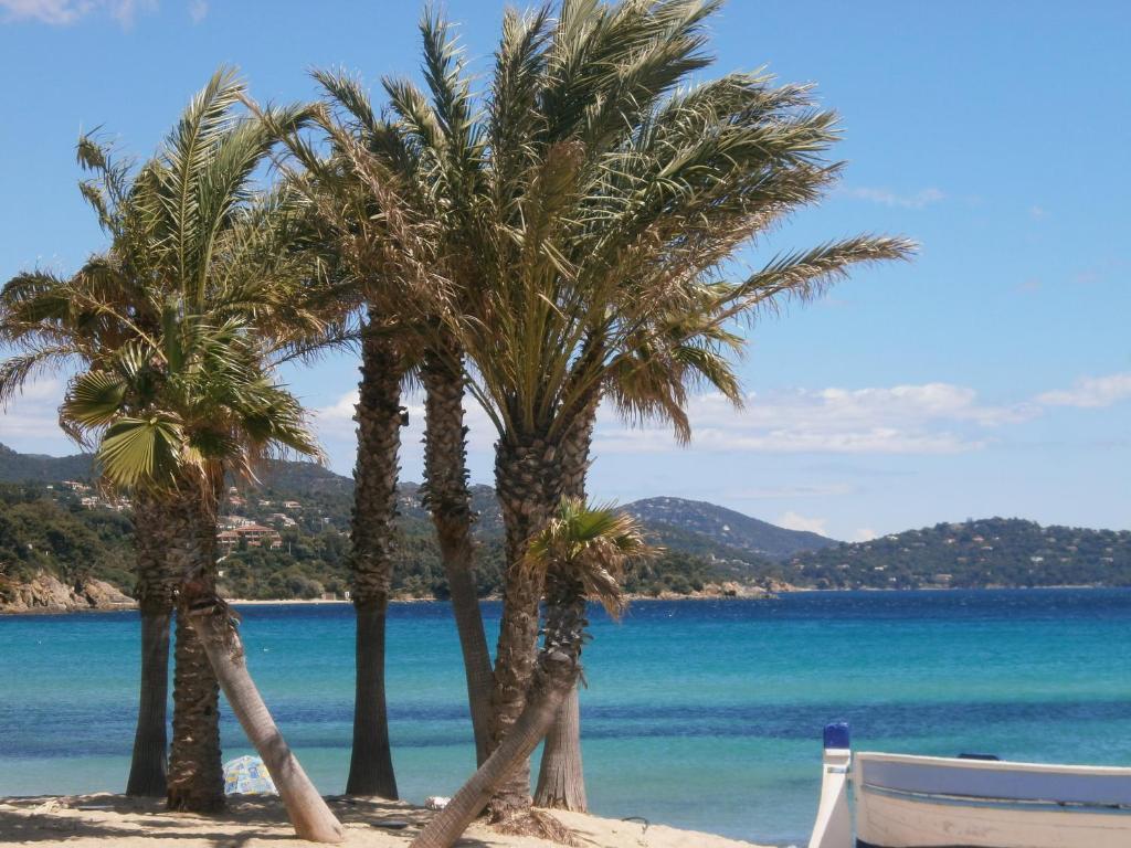 Hotel La Bastide Le Lavandou Exteriör bild